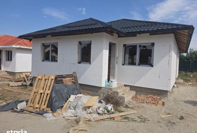 Casă cu 3 camere cu Teren 290 Mp în Clinceni