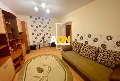 Apartament cu 2 camere semidecomandat, mobilat în Cetate