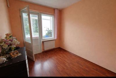 Apartament cu 3 camere decomandat în Sud - 6