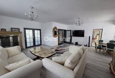 Casă cu 5 camere cu Teren 1500 Mp în Central - 1