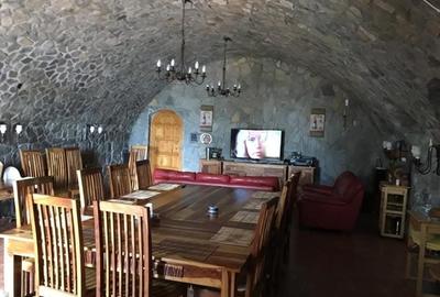 Casă individuală cu 7 camere cu Canalizare în Cornu de Jos (Cornu) - 8