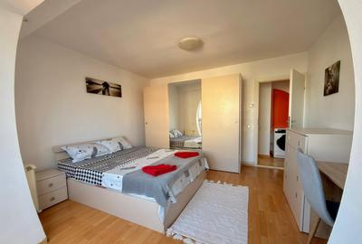 Apartament cu 3 camere decomandat în Plopilor