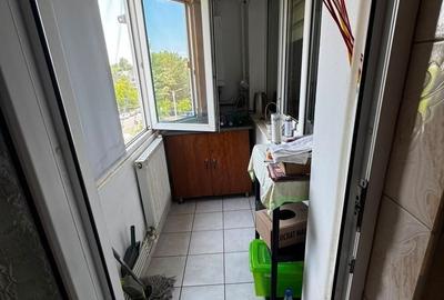 Apartament cu 2 camere semidecomandat în Sârbi