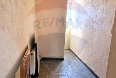 Spațiu comercial, de 34 mp, în Depozitelor - 3