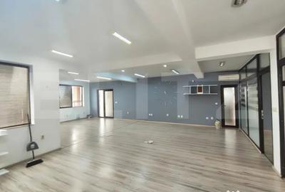 Spațiu comercial, de 105 mp, în Central