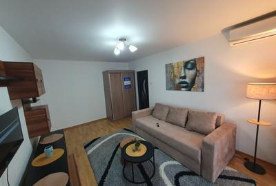 Apartament cu 2 camere decomandat, mobilat în Apărătorii Patriei