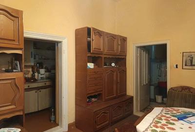 Casă cu 4 camere cu Teren 2220 Mp în Tomnatic - 1