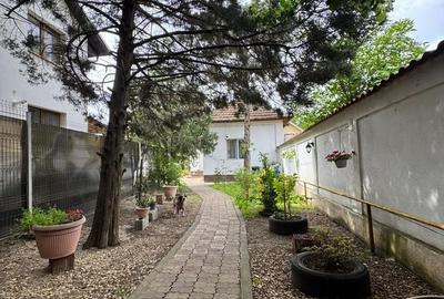 Casă cu 2 camere în Central