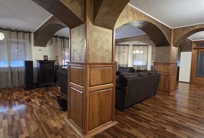 Apartament cu 5 camere decomandat în Buzaului - 2