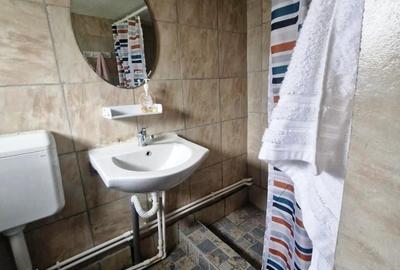 Casă cu 5 camere cu Teren 569 Mp în Central - 11