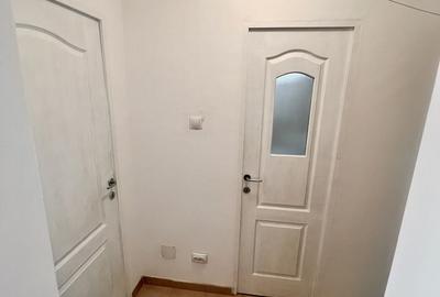 Apartament cu 2 camere decomandat în Berceni