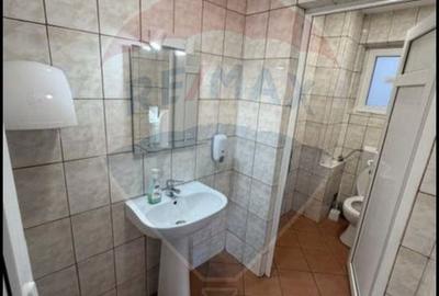 Casă individuală cu 13 camere cu Canalizare în Banu Manta - 7