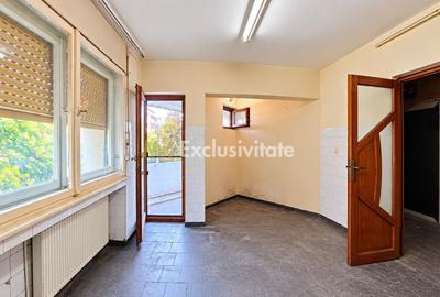 Apartament cu 2 camere semidecomandat în Micro 16