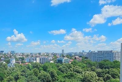 Spațiu comercial, de 111 mp, în Universitate