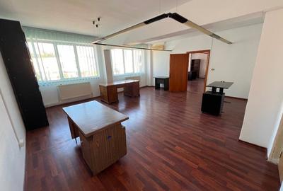 Birou, de 78 mp, în Ultracentral - 3
