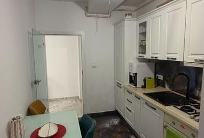 Apartament cu 2 camere în Calea Severinului