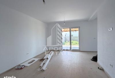 Casă cu 5 camere cu Teren 300 Mp în Dumbrăvița