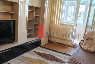 Apartament cu 2 camere decomandat în Drumul Taberei