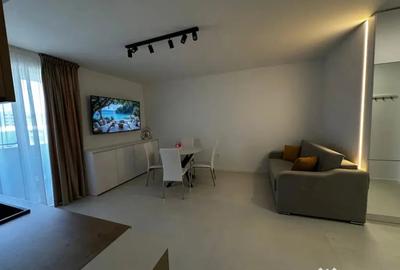 Apartament cu 2 camere semidecomandat în Florești