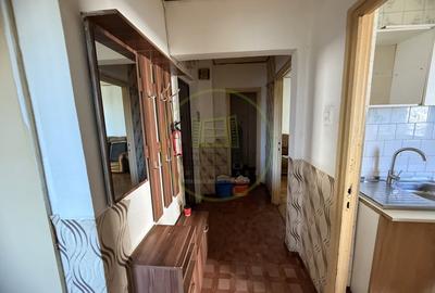 Apartament cu 4 camere semidecomandat în Calea București - 13