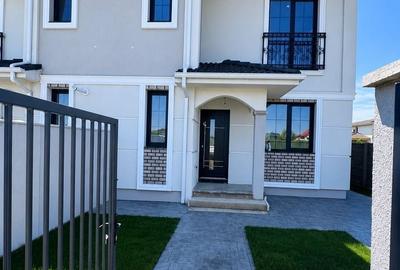 Duplex cu 5 camere cu Canalizare în Moșnița Nouă - 2