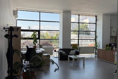 Spațiu comercial, de 77 mp, în Craiovei