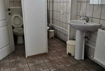 Spațiu comercial, de 150 mp, în Central - 2