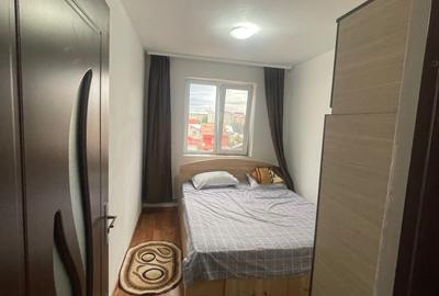 Apartament cu 2 camere semidecomandat în Micro 8 - 12