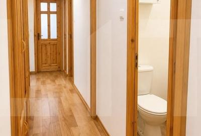 Apartament cu 3 camere decomandat în Lenin