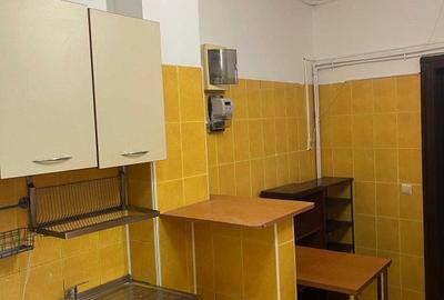 Garsonieră decomandată în Romană - 1