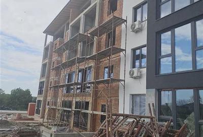 Apartament cu 2 camere decomandat în Valea Lupului