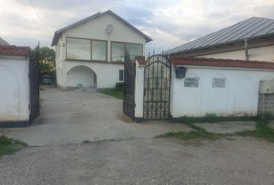 Casă cu 4 camere cu Teren 1000 Mp în Priseaca - 1