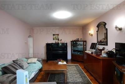 Apartament cu 3 camere decomandat în Pajura - 8