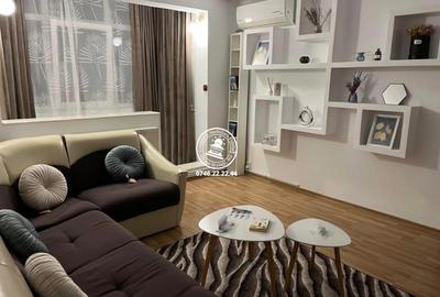 Apartament cu 2 camere decomandat în Podul de Piatră