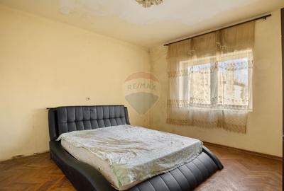 Casă cu 2 camere cu Teren 476 Mp în Șofronea - 7