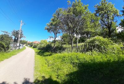 Teren de 410 mp, în Cerișor - 5