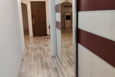 Apartament cu 3 camere decomandat în Gorjului - 1
