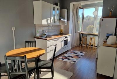 Apartament cu 2 camere semidecomandat în Colentina