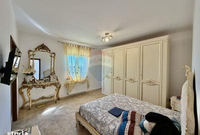 Casă cu 5 camere cu Teren 3400 Mp în Garoafa - 10