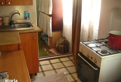 Casă cu 3 camere cu Teren 2100 Mp în Livedea - 3
