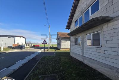 Casă cu 4 camere cu Teren 300 Mp în Palota - 14
