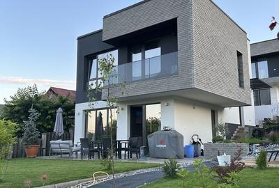 Casă cu 4 camere în Podu Roș - 2