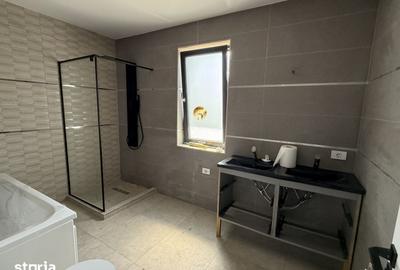 Casă cu 4 camere cu Teren 200 Mp în Central - 10
