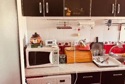 Apartament cu 2 camere decomandat în Micro 21 - 2