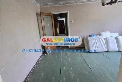 Apartament cu 3 camere semidecomandat în Ozana
