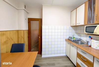 Apartament cu 2 camere decomandat în Podgoria