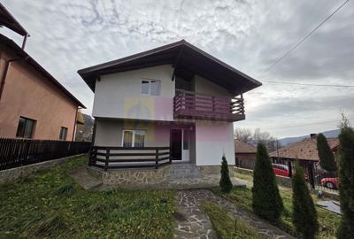 Casă individuală cu 4 camere cu Teren 475 Mp în Valea Doftanei - 1