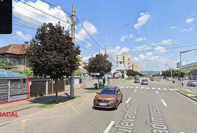 Casă cu 4 camere în Exterior Vest
