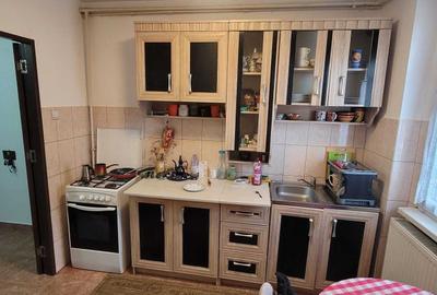 Apartament cu 2 camere semidecomandat în Gemenii - 2