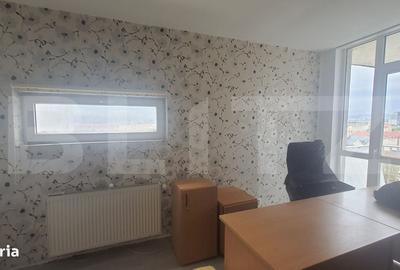 Spațiu comercial, de 120 mp, în Central